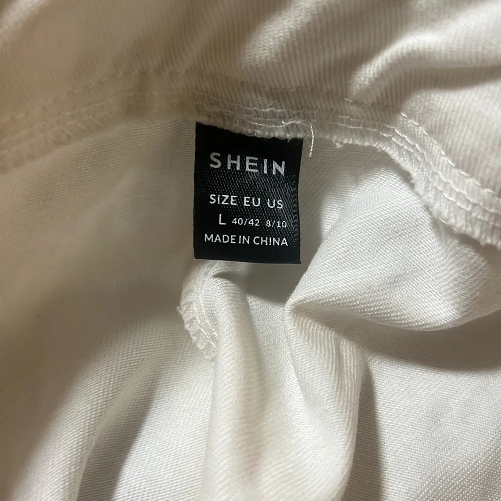 Wide Leg High Rise Painted Design Jeans - Picture 9 of 11